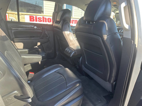 Used 2017 Buick Enclave Leather image 12