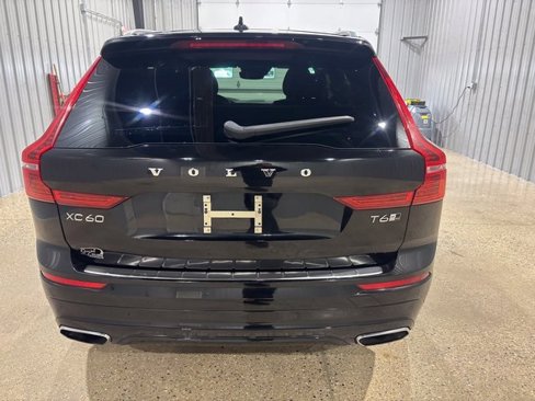 Used 2018 Volvo XC60 T6 R-Design w/ Convenience Package image 7