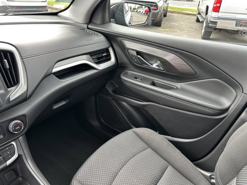 Certified 2024 GMC Terrain SLE image 24