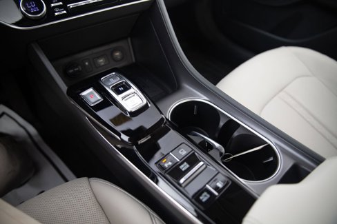 Used 2022 Hyundai Sonata Limited image 17