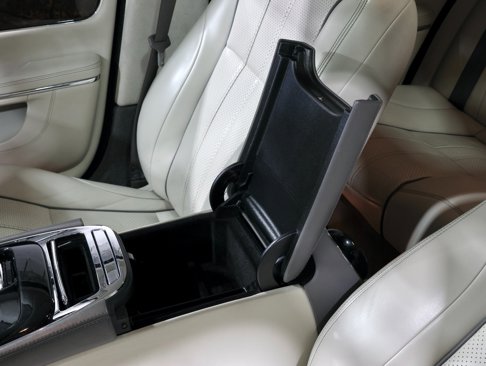 Used 2013 Jaguar XJ image 83