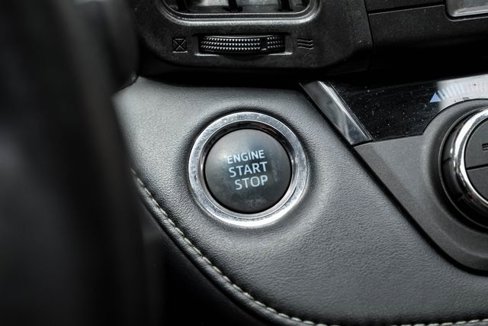 Used 2018 Toyota RAV4 XLE image 30