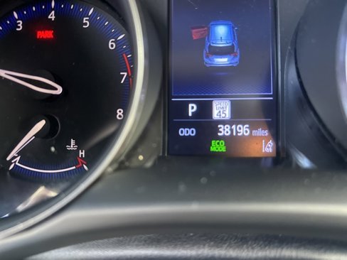 Used 2021 Toyota C-HR LE image 14