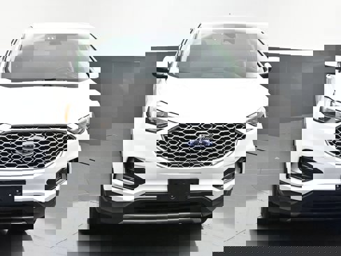 Used 2023 Ford Edge SEL image 2