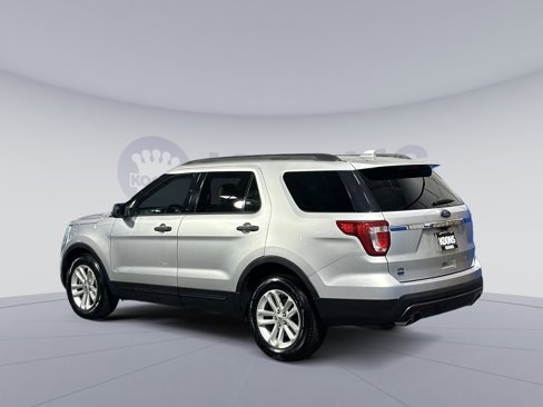 Used 2016 Ford Explorer FWD image 4