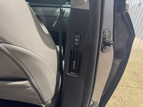 Used 2018 Honda Odyssey EX-L image 26