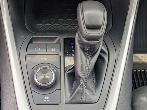 Used 2023 Toyota RAV4 LE image 20