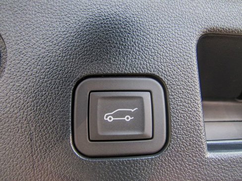 New 2026 Chevrolet Equinox ACTIV w/ Convenience Package III image 11