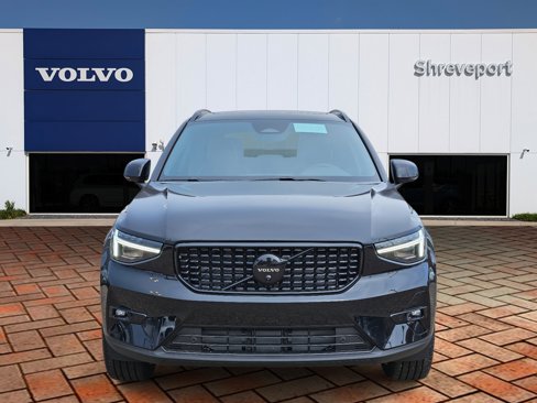 New 2026 Volvo XC40 B5 Ultra w/ Protection Package Premier image 2