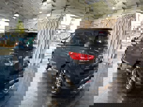 Used 2013 Nissan Pathfinder Platinum image 4