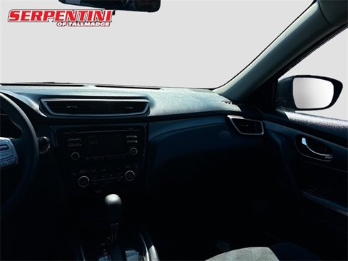 Used 2015 Nissan Rogue SV image 21
