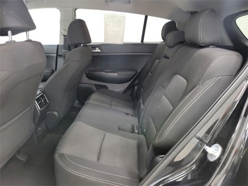 Used 2020 Kia Sportage LX image 17