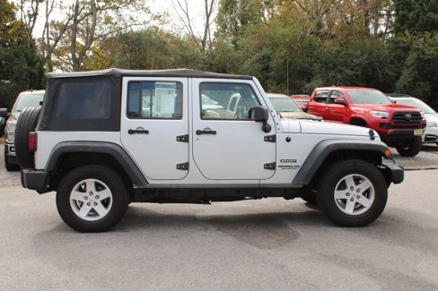 Used 2011 Jeep Wrangler Unlimited Sport image 9