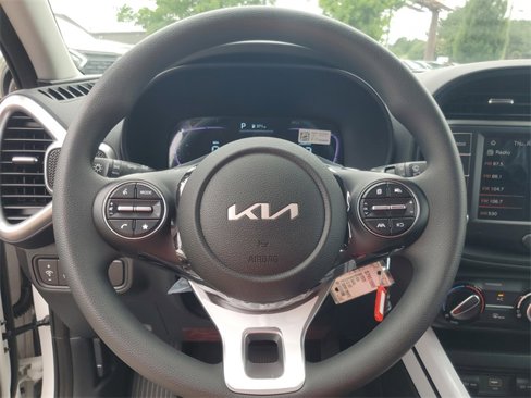New 2025 Kia Soul LX image 15