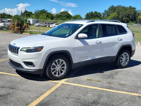 Used 2019 Jeep Cherokee Latitude w/ Popular Appearance Group image 2