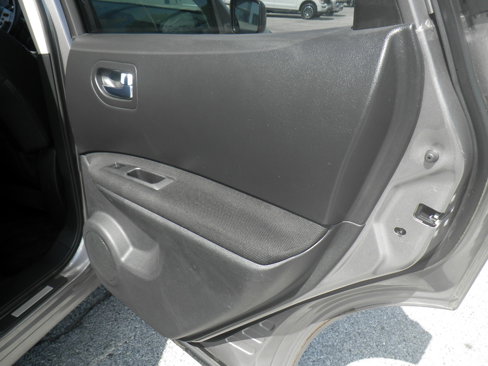 Used 2012 Nissan Rogue SV image 23