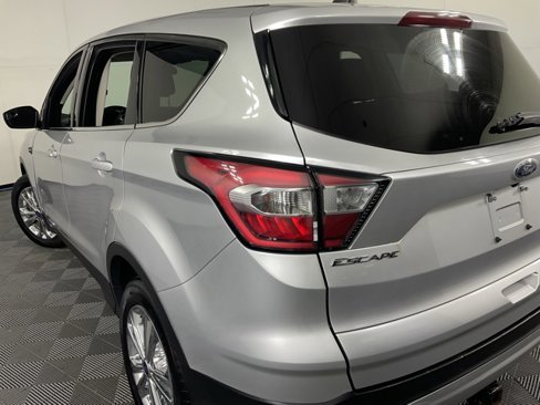 Used 2017 Ford Escape SE image 34