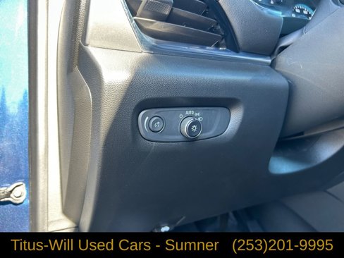 Used 2022 Chevrolet Traverse LT w/ LPO, Cargo Package image 21