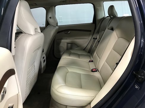 Used 2010 Volvo XC70 3.2 image 20