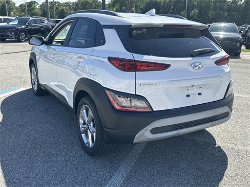 Certified 2022 Hyundai Kona SEL image 8