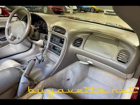Used 2003 Chevrolet Corvette Convertible w/ Preferred Equipment Group1 image 17