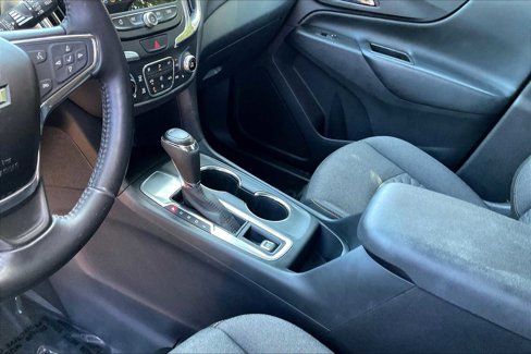 Used 2020 Chevrolet Equinox LT image 16