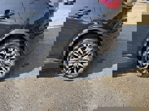 Used 2020 Ford Escape Titanium image 7
