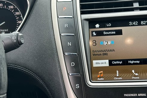 Used 2017 Lincoln MKX Select w/ Select Plus Package image 22