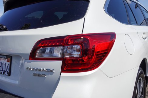 Used 2019 Subaru Outback 3.6R Limited image 5