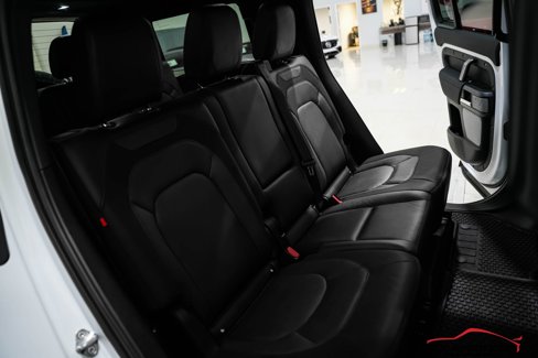 Used 2023 Land Rover Defender 110 X-Dynamic SE image 51