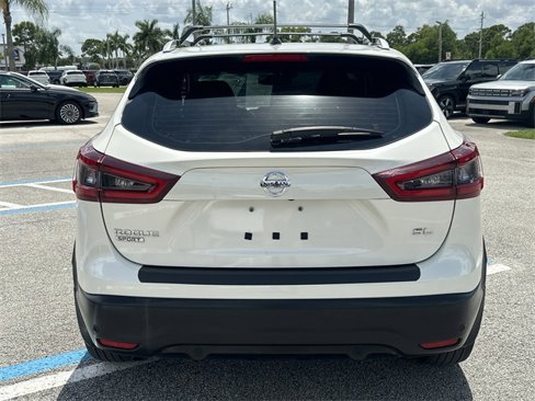Used 2022 Nissan Rogue Sport SL w/ Premium Package image 7