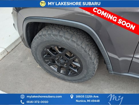 Used 2014 Jeep Grand Cherokee Laredo w/ Security & Convenience Group image 9