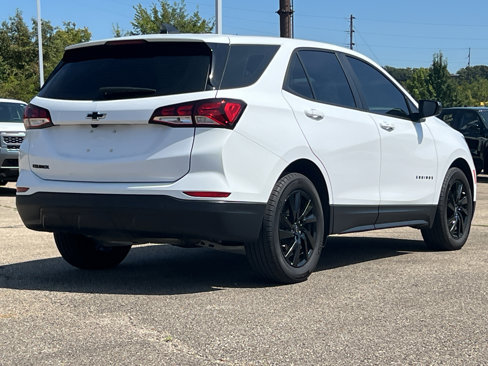 Used 2024 Chevrolet Equinox LS w/ Sport Edition image 7