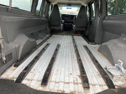 Used 2017 Chevrolet Express 3500 LT w/ LT Preferred Equipment Group image 12