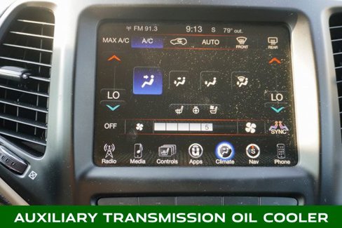 Used 2016 Jeep Cherokee Limited image 17