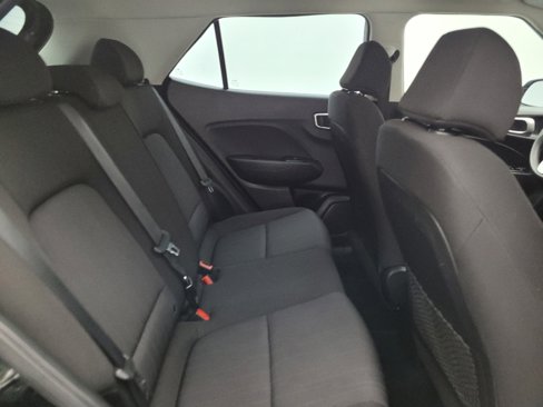 Used 2020 Hyundai Venue SE image 19