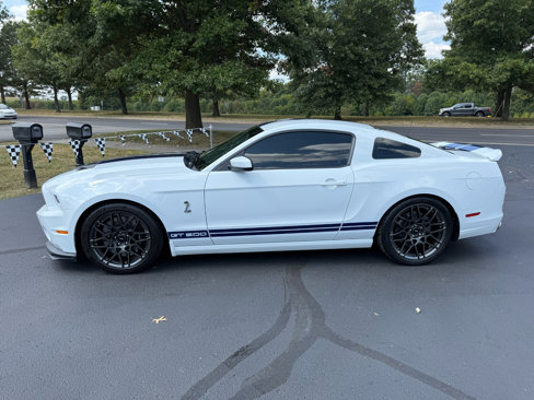 Used 2014 Ford Mustang Shelby GT500 w/ Equipment Group 821A image 7