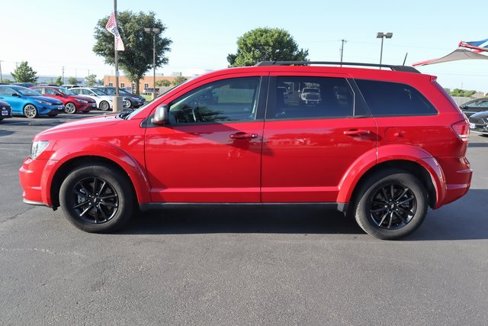 Used 2020 Dodge Journey SE w/ Blacktop Package image 2