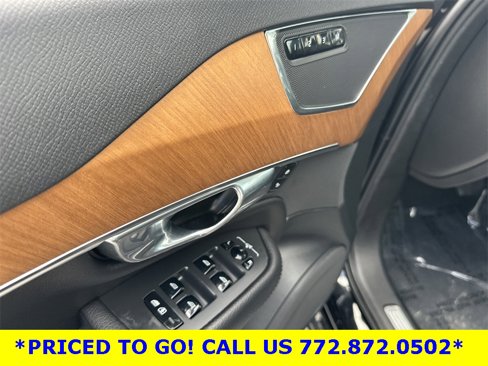 Used 2022 Volvo XC90 T6 Momentum w/ Protection Package Premier image 16