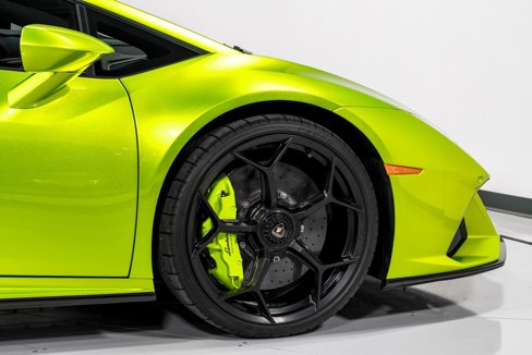 Used 2023 Lamborghini Huracan EVO image 45