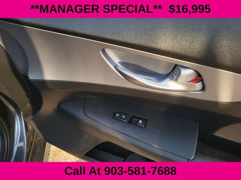 Used 2023 Kia Forte LXS image 14
