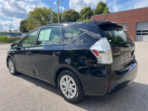 Used 2013 Toyota Prius V image 3