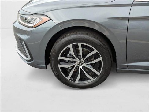 New 2025 Volkswagen Jetta SE image 10