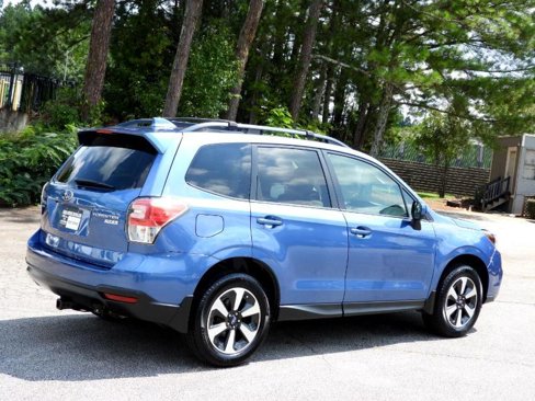 Used 2017 Subaru Forester 2.5i Premium image 24