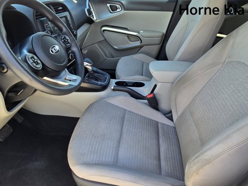 Used 2020 Kia Soul S image 17