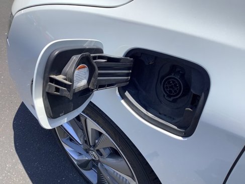 Used 2018 Honda Clarity Touring image 24