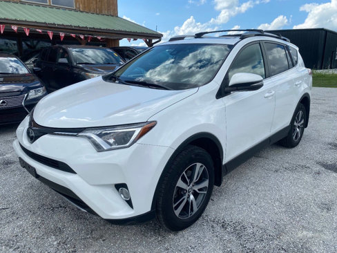 Used 2018 Toyota RAV4 Adventure image 2