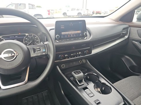 Used 2023 Nissan Rogue SV image 20