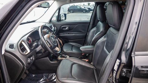 Used 2016 Jeep Renegade Limited image 18