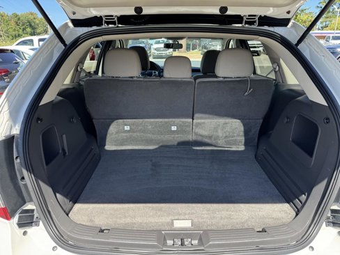 Used 2012 Ford Edge SE image 11